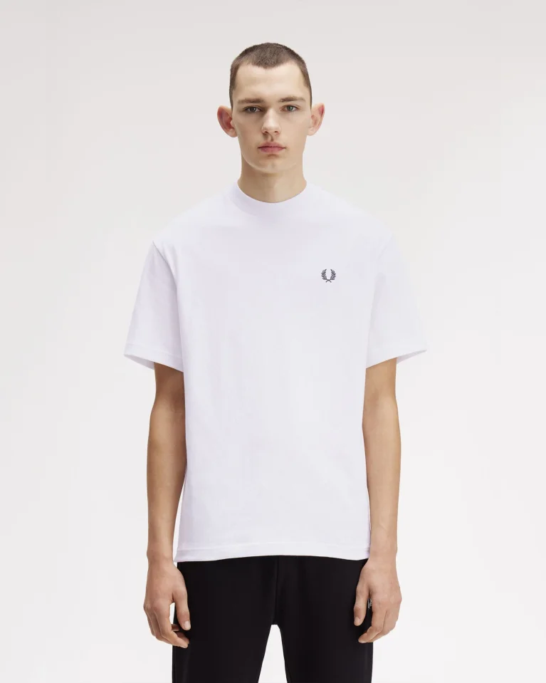 Футболка FRED PERRY Relaxed T-Shirt