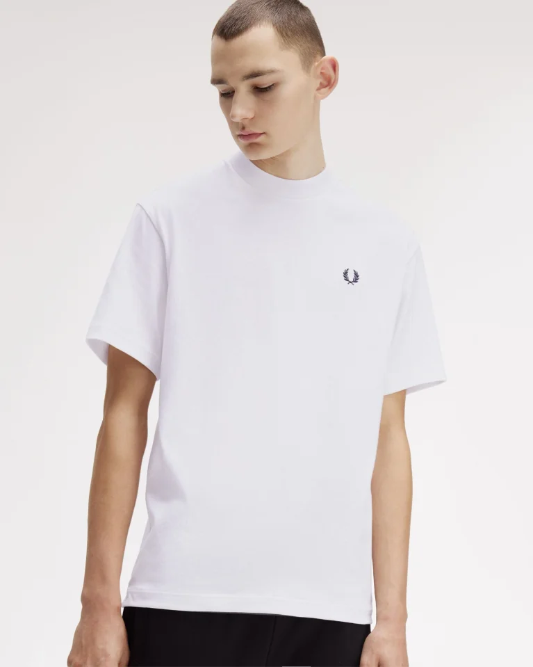 Футболка FRED PERRY Relaxed T-Shirt