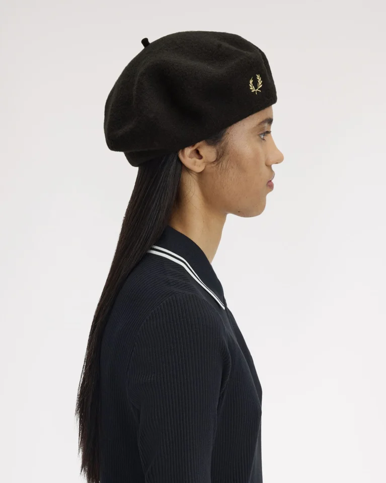 Берет FRED PERRY Embroidered Beret
